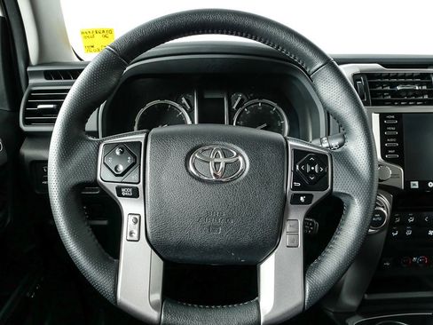 Used 2020 Toyota 4Runner Limited image 9