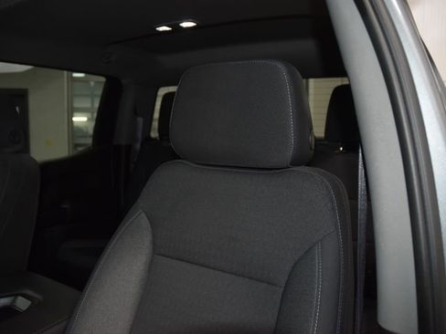 Used 2022 Chevrolet Silverado 1500 Custom w/ Safety Confidence Package image 40