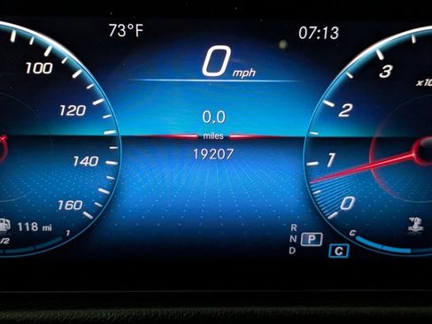 Certified 2022 Mercedes-Benz GLB 250 image 11