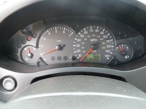 Used 2006 Ford Focus SE FWD image 20
