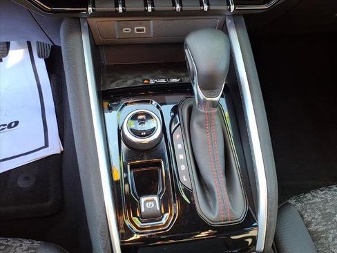 Used 2023 Chevrolet Colorado Z71 w/ Z71 Convenience Package 2 image 23