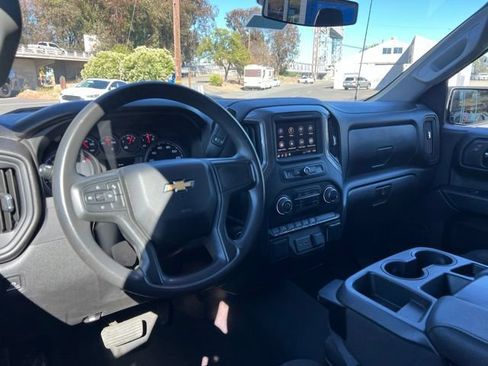 Used 2022 Chevrolet Silverado 1500 Custom AWD/4WD image 12