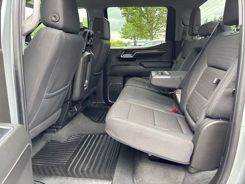 Used 2024 GMC Sierra 1500 Elevation w/ LPO, Elevation Black Package AWD/4WD image 31