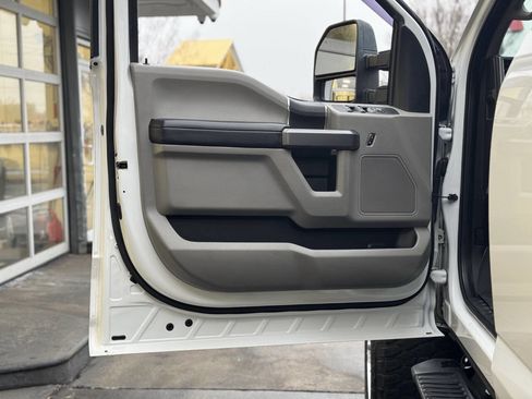 Used 2019 Ford F250 XLT image 17