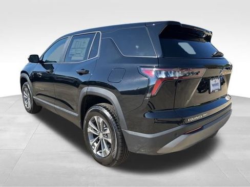 New 2026 Chevrolet Equinox LT image 3