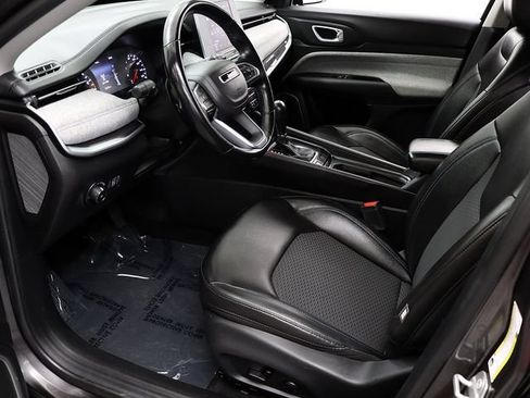 Used 2022 Jeep Compass Latitude w/ Convenience Group FWD image 12