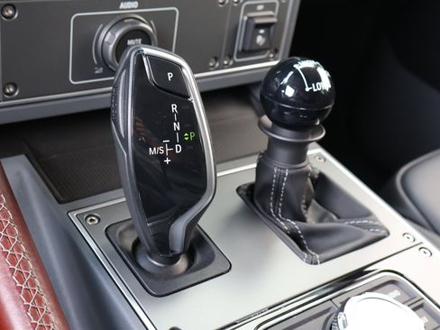 Used 2024 INEOS Grenadier Fieldmaster Edition image 27