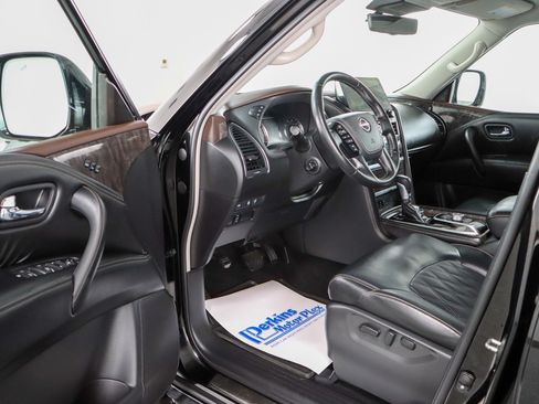 Used 2023 Nissan Armada Platinum w/ Cargo Package AWD/4WD image 3