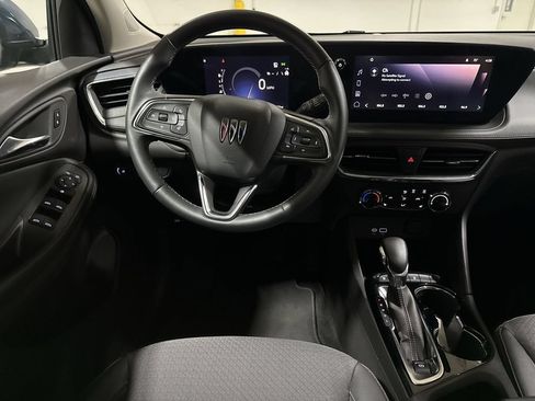 Used 2025 Buick Encore GX Preferred w/ Comfort Package FWD image 11