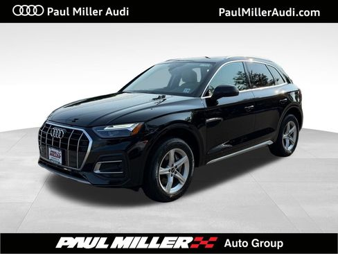 Used 2023 Audi Q5 2.0T Premium w/ Convenience Package AWD/4WD image 1