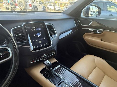 Used 2019 Volvo XC90 T6 Momentum w/ Advanced Package AWD/4WD image 35