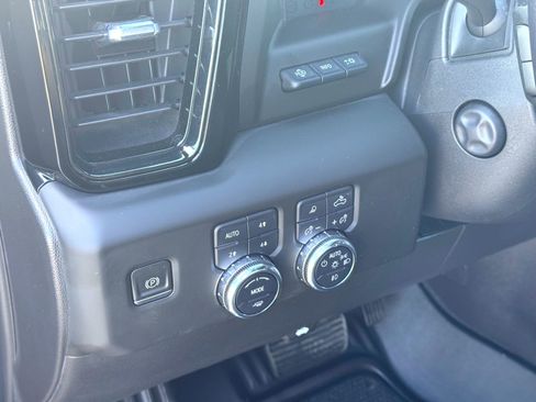 Used 2023 GMC Sierra 1500 AT4X image 16