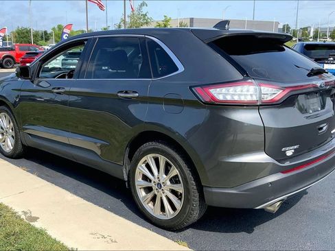 Used 2018 Ford Edge Titanium w/ Equipment Group 301A AWD/4WD image 2