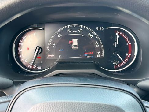 Used 2024 Toyota RAV4 LE image 37