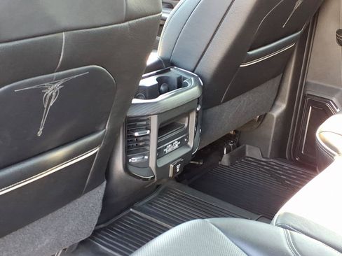 Used 2022 RAM 3500 Limited AWD/4WD image 7