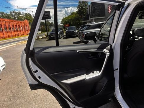 Used 2021 Toyota RAV4 SE w/ Weather & Moonroof Package AWD/4WD image 15