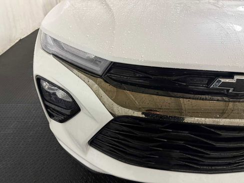 Used 2023 Chevrolet TrailBlazer RS w/ Sun and Liftgate Package image 4