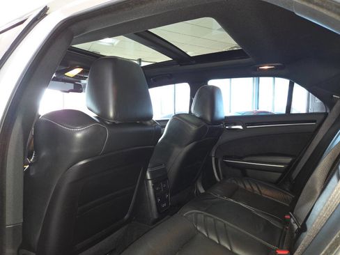 Used 2023 Chrysler 300 C RWD image 22