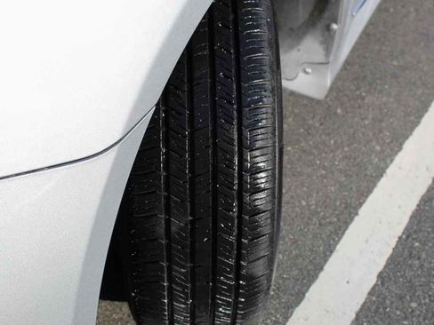 Used 2014 Hyundai Sonata Hybrid image 33