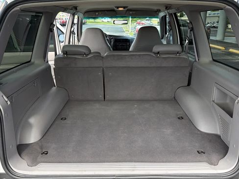 Used 2000 Ford Explorer XLS RWD image 10