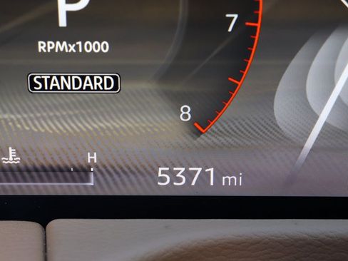 Used 2025 Nissan Armada Platinum Reserve image 46