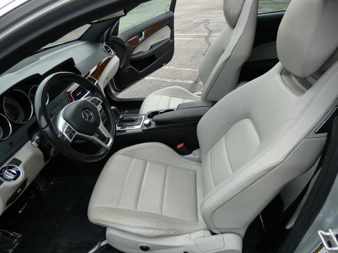 Used 2015 Mercedes-Benz C 350 Coupe image 53