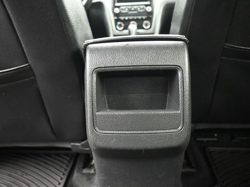 Used 2014 Volkswagen Passat 1.8T Wolfsburg Edition image 30