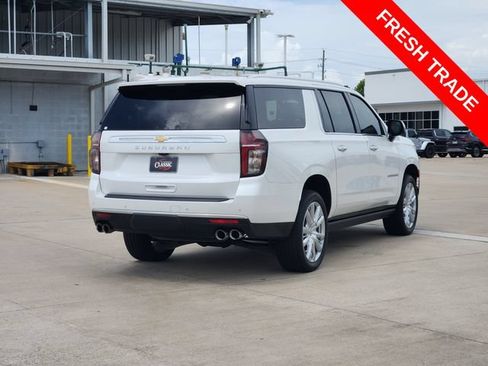 Used 2024 Chevrolet Suburban High Country AWD/4WD image 7