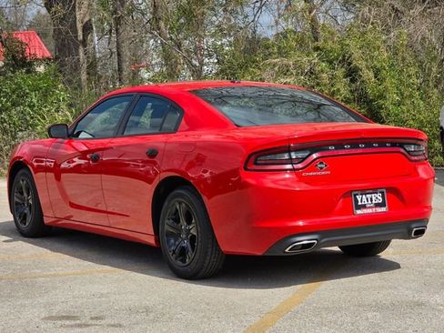 Used 2022 Dodge Charger SXT image 4