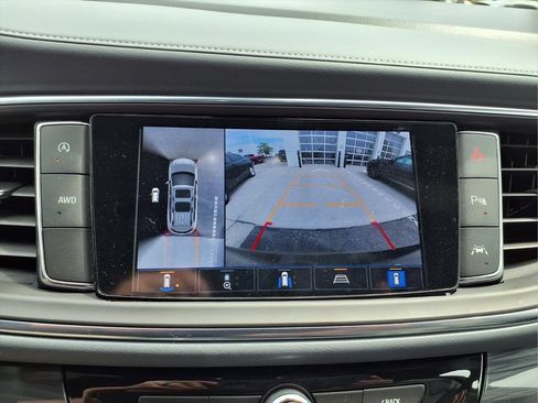 Used 2023 Buick Enclave Essence AWD/4WD image 30