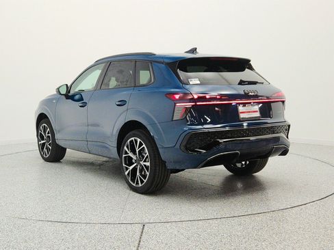 New 2026 Audi Q3 quattro 2.0T AWD/4WD image 7