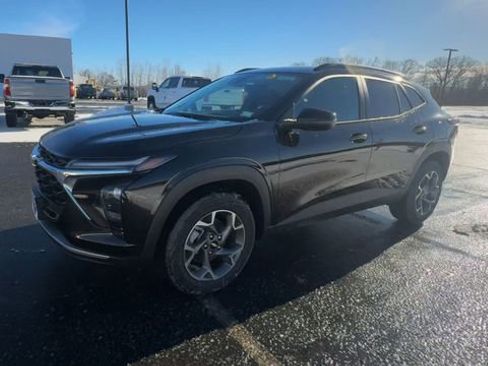 New 2026 Chevrolet Trax LT image 7