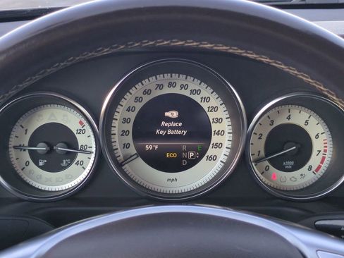 Used 2014 Mercedes-Benz E 350 4MATIC Sedan w/ Premium 1 Package image 26