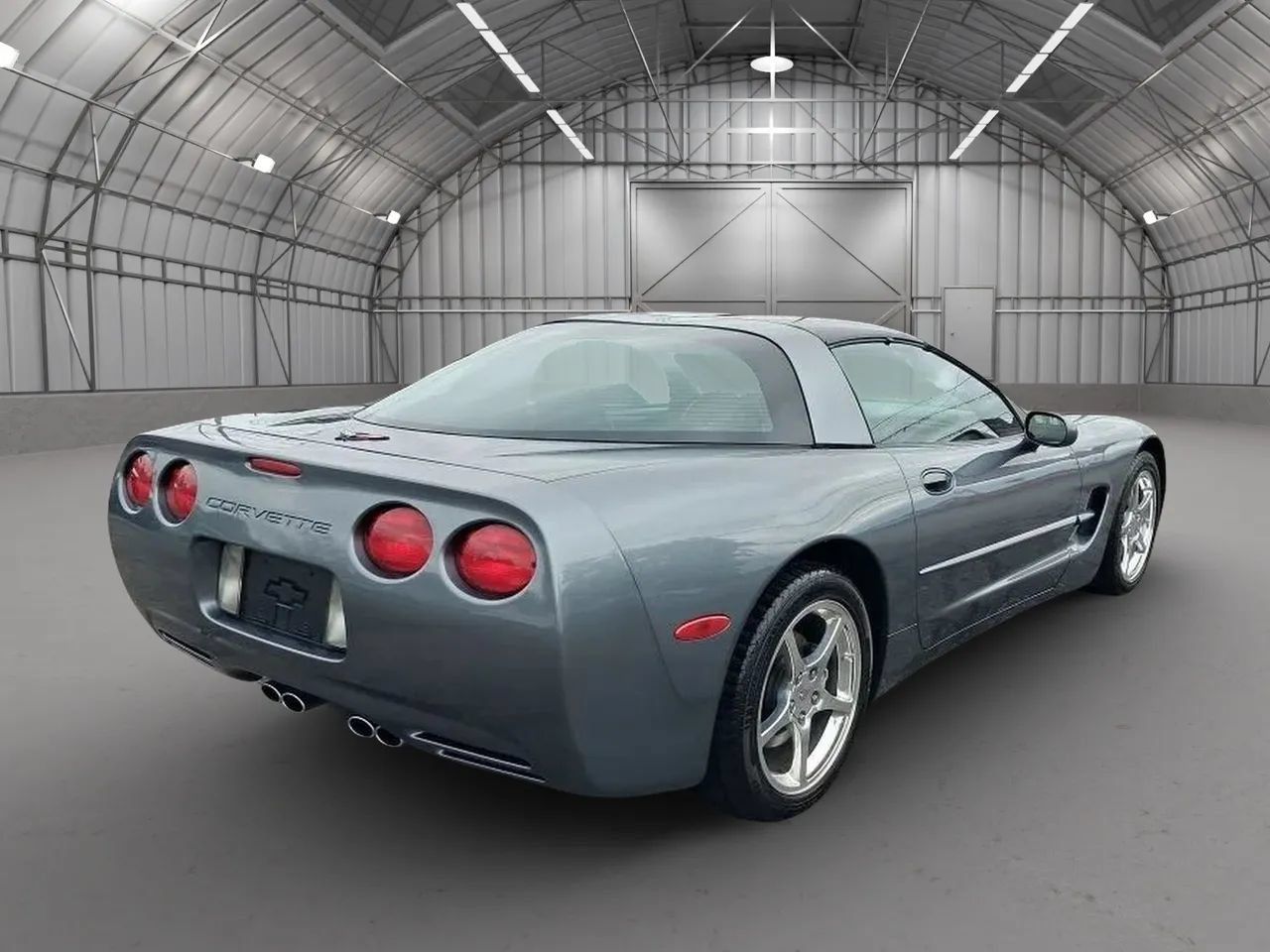 Used 2004 Chevrolet Corvette Coupe w/ Preferred Equipment Group RWD image 4