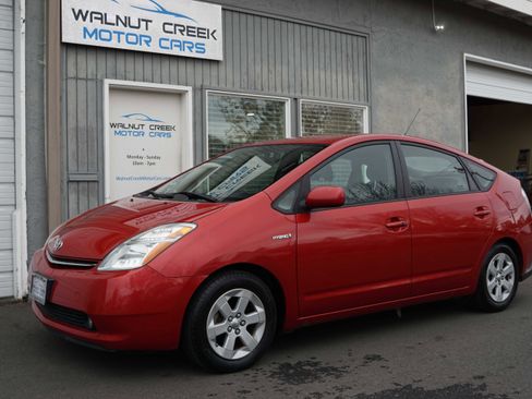 Used 2009 Toyota Prius Touring FWD image 4