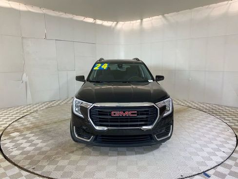 Used 2024 GMC Terrain SLE w/ Driver Convenience Package AWD/4WD image 21