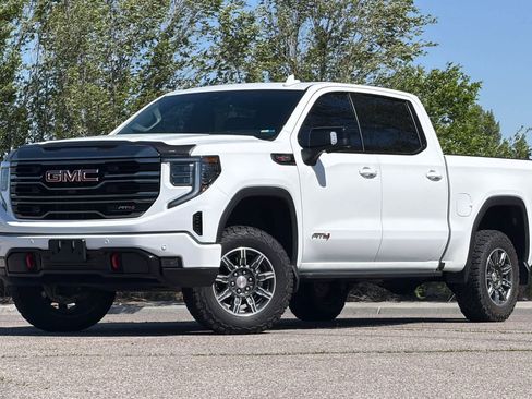 Used 2024 GMC Sierra 1500 AT4 w/ Technology Package AWD/4WD image 1