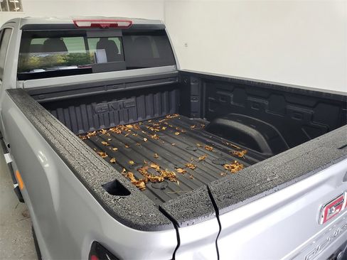 New 2026 GMC Sierra 3500 Denali w/ Denali Reserve Package image 33