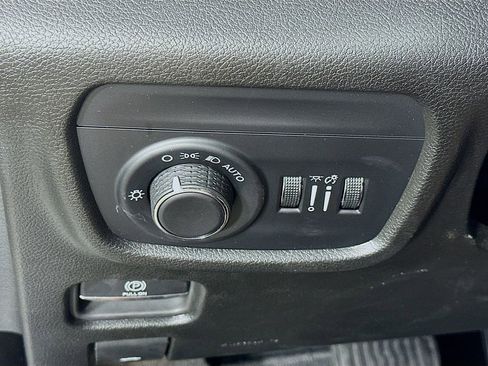 Used 2024 Jeep Grand Cherokee Altitude AWD/4WD image 20