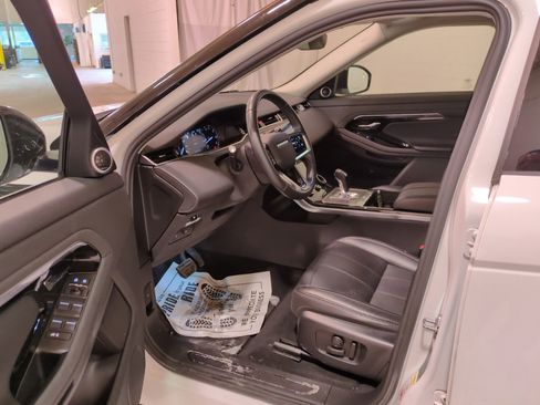 Used 2023 Land Rover Range Rover Evoque S image 17