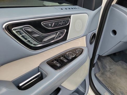 Used 2018 Lincoln Navigator Black Label w/ Cargo Package image 10