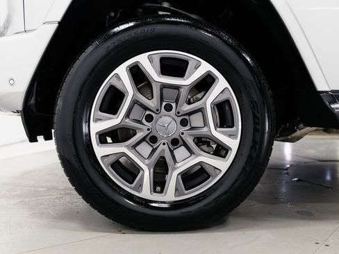 Used 2025 Mercedes-Benz G 550 w/ Manufactur Interior Package image 35