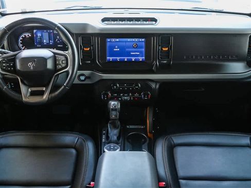 Used 2022 Ford Bronco Badlands w/ Sasquatch Package image 15