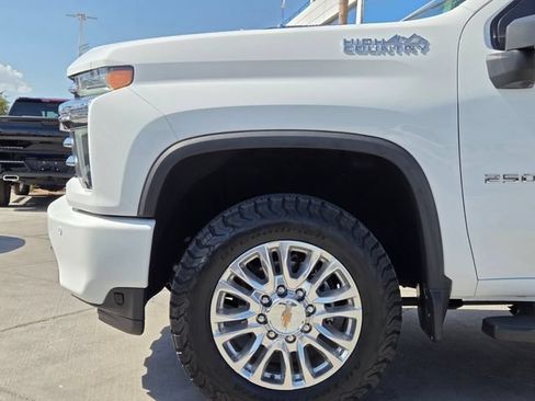 Certified 2021 Chevrolet Silverado 2500 High Country w/ Z71 Off-Road Package AWD/4WD image 9