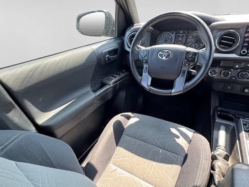 Used 2021 Toyota Tacoma TRD Sport AWD/4WD image 21