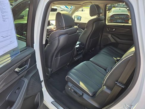 Used 2024 Acura MDX SH-AWD w/ Advance Package image 15