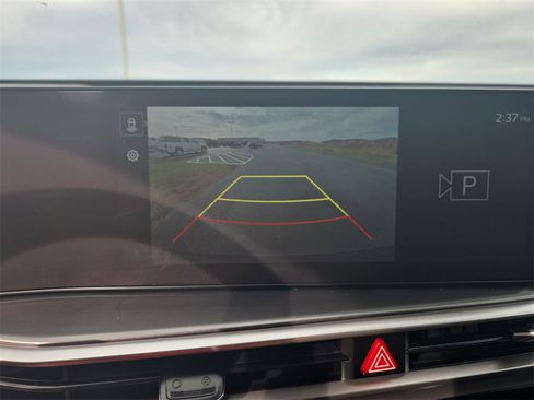 Certified 2025 Kia Sorento LX image 17