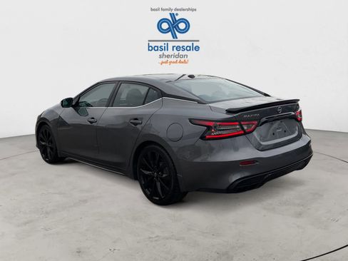 Used 2023 Nissan Maxima SR image 3