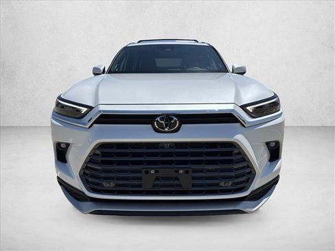 Used 2026 Toyota Grand Highlander AWD Hybrid image 2
