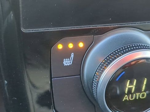 Certified 2024 Toyota Highlander XLE image 14